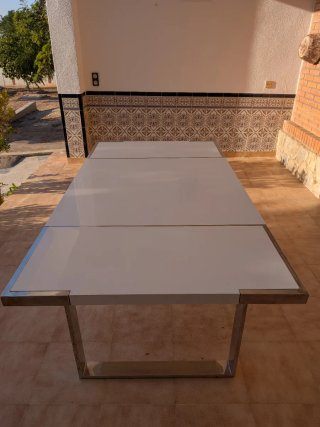Tavolo da Pranzo Bianco con Struttura in Metallo