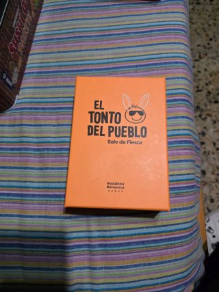 Juego de mesa El Tonto del Pueblo: Sale de Fiesta