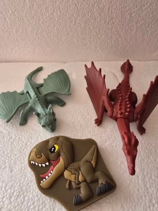 Lote Figuras Cómo entrenar a tu dragón + regalo