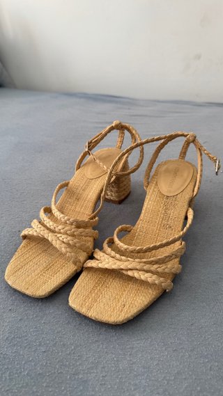 Sandalias Stradivarius Beige