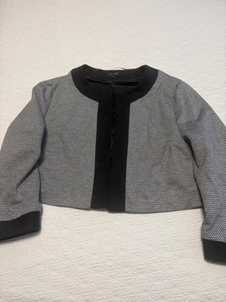 Chaqueta corta Antea gris y negra
