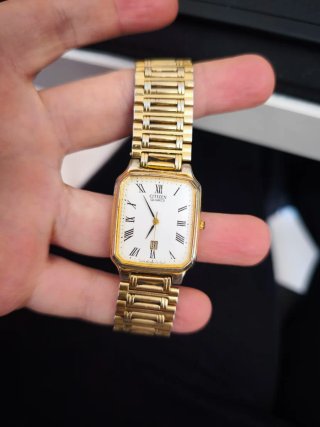 Citizen Quartz Dorado Ref. 6010-R01304 sin pila