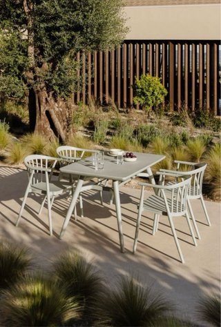 Conjunto mesa Y 4 sillas exterior IVOR
