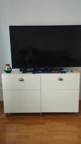 Mueble auxiliar blanco