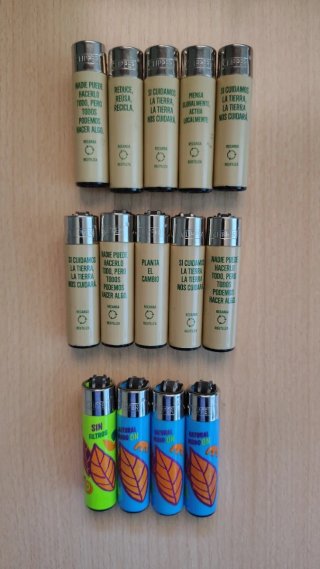 Set di 14 nuovi accendini Clipper + extra