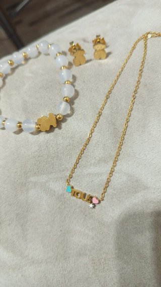 Conjunto : Collar, Pulsera y Pendientes