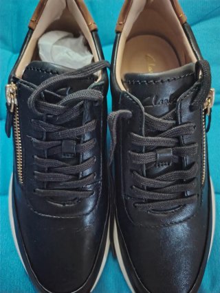 Zapatillas de Piel Clarks Negras