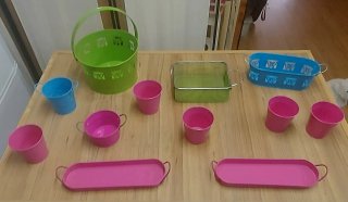 Set di 12 contenitori in metallo, colori vivaci