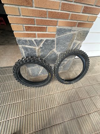 2 Neumáticos de Motocross Maxxis