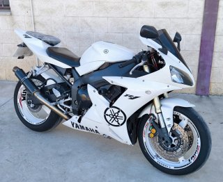 Yamaha R1 2003 150cv inyección vendo cambio!