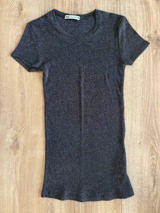 Camiseta Negra Zara con Hilo Metalizado nueva