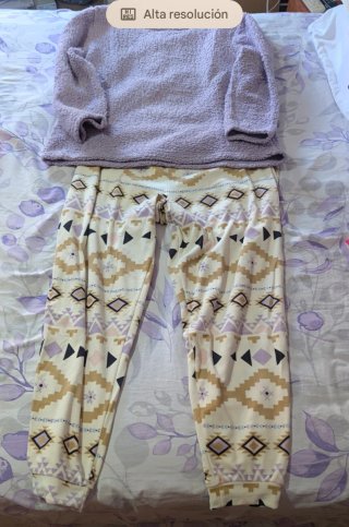 Pijama de Felpa Estampado