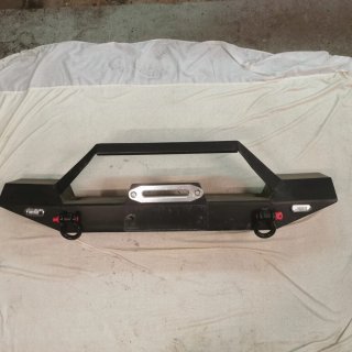 Parachoques delantero Jeep Wrangler. 139 cm
