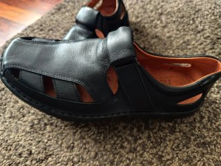 Sandalias de hombre Pikolinos negras