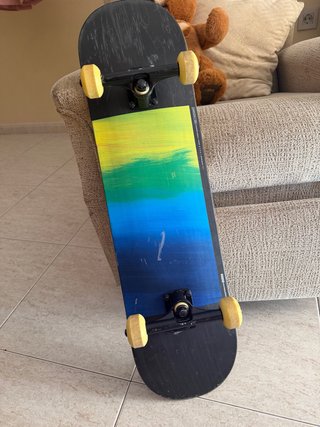 Skate con diseño degradado