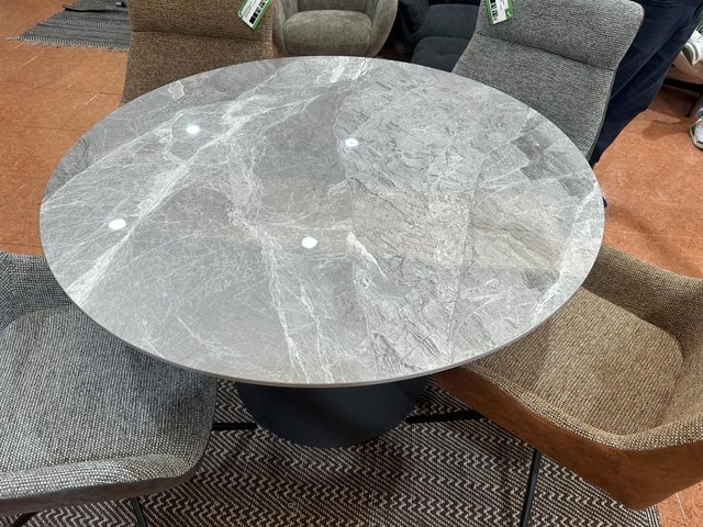 Mesa Redonda Efecto Mármol
