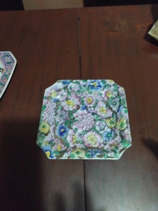 Plato Oriental de Cerámica Mil Flores