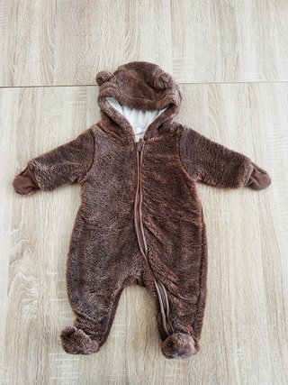 Buzo de invierno para bebé H&M 1-2 meses