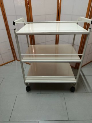 Carro auxiliar de estética 3 baldas