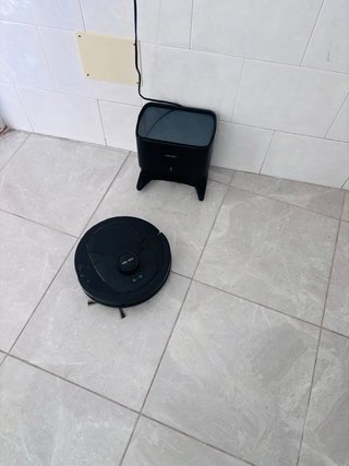 Robot Aspirador Conga con Base de Carga