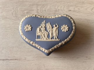 Caja Joyero Wedgwood en Forma de Corazón