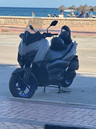 Yamaha XMAX 300 (Carnet A2)