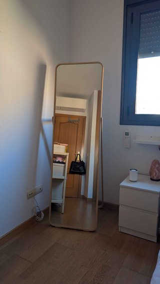 Espejo de pie IKEA IKORNNES