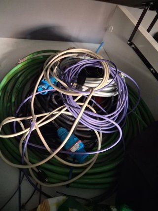Lote de cables eléctricos variados