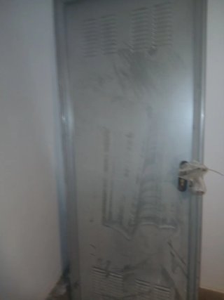Puerta Metálica con Marco