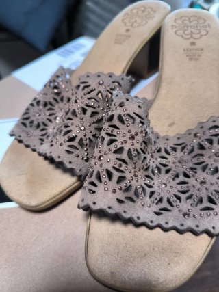 Sandalias Porronet Beige