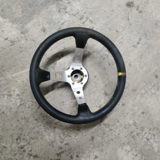 Volante Desplazado OMP con Piña para Renault