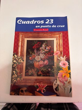 Revista Cuadros 23 punto de cruz