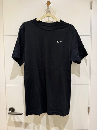 Camiseta Nike Negra