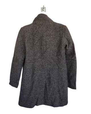 Abrigo de paño gris