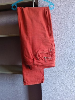 Pantalón Rojo