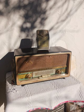 2 Radios Antiguas