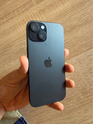 iPhone 15 128GB