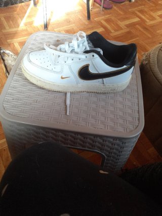 Zapatillas Nike Blancas y Negras