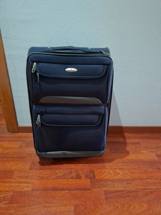 Maleta Mediana Roncato Azul Marino