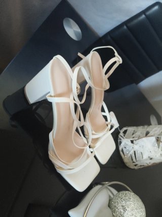 Sandalias de Tacón Blancas Talla 42