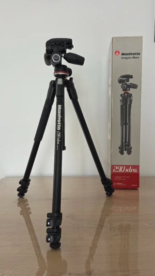 Trípode Manfrotto MK290XTA3-3W de Aluminio