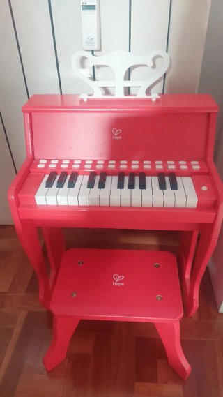 Piano Infantil Hape Rosso
