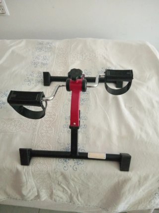 Pedaleador Estático Compacto