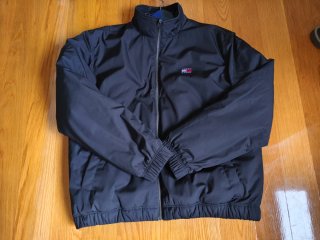 Cazadora Tommy Jeans Negra Talla XL