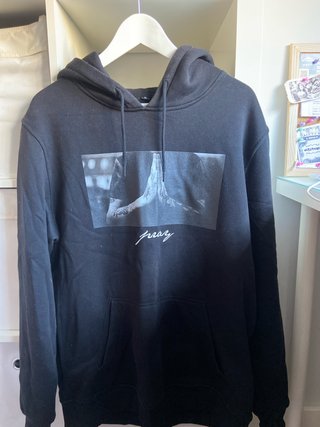 Sudadera Negra Pray