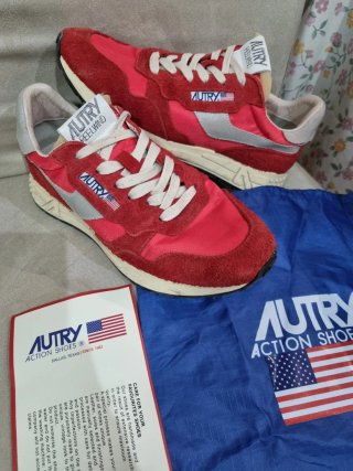 Zapatillas Autry Unisex Rojas