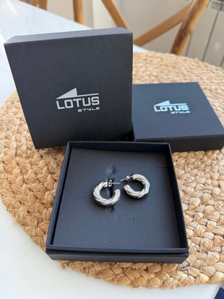 Pendientes de Aro Lotus