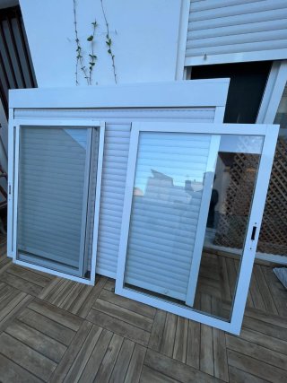 Ventana de Aluminio con Mosquitera