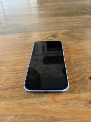 iPhone 11 Viola