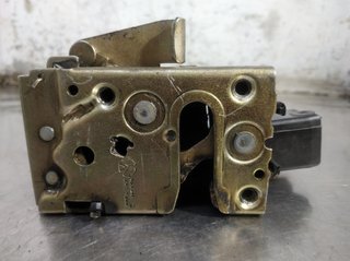 Cerradura puerta trasera derecha PEUGEOT 405